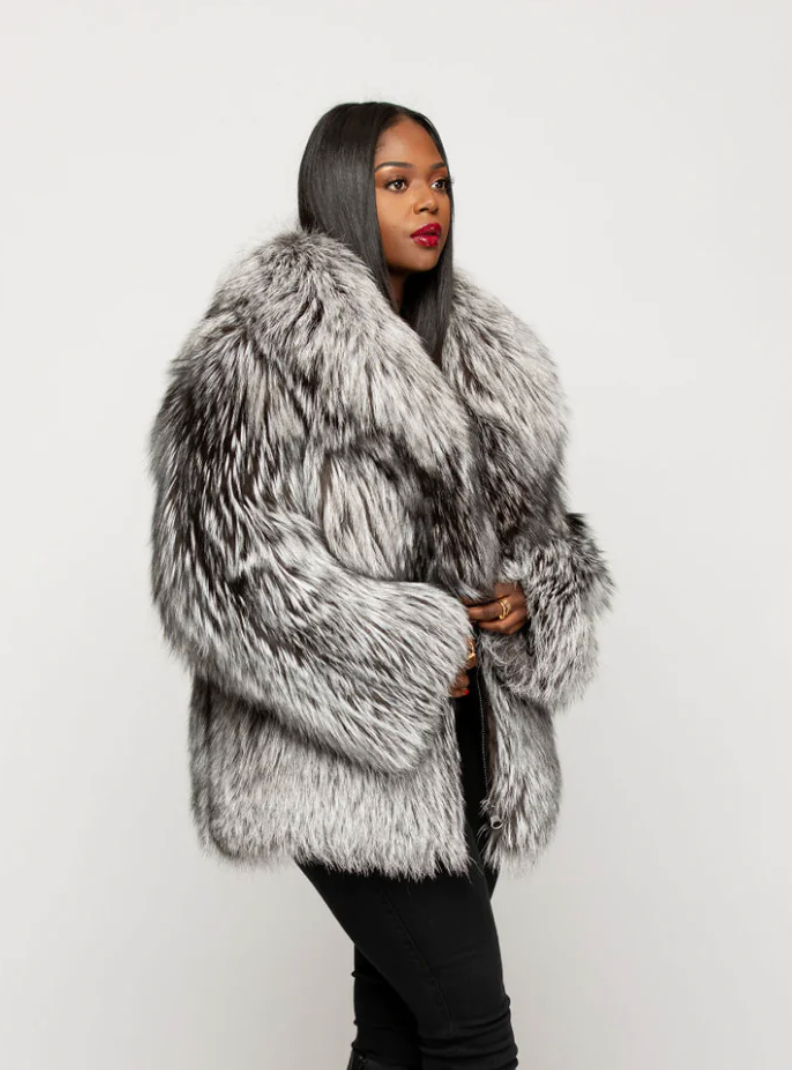 Size M: Selena silver fox fur