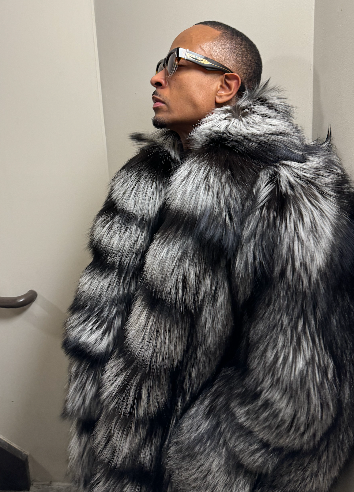 Unisex: Fancy Full Length Silver Foxo