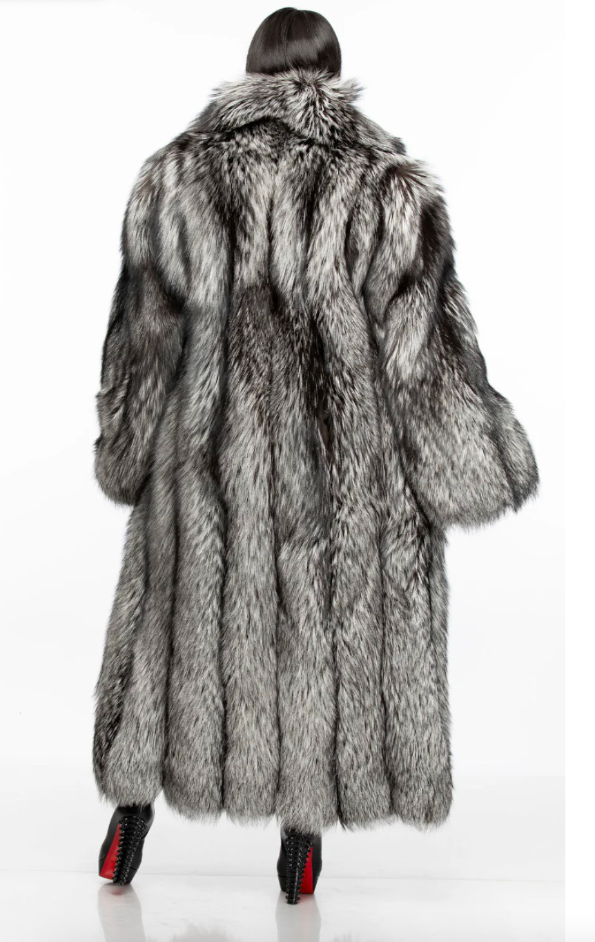 Best fits size L (Fancy Full length silver fox coat) detachable sleeves