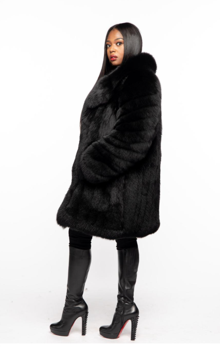 Size M: Midnight fox fur