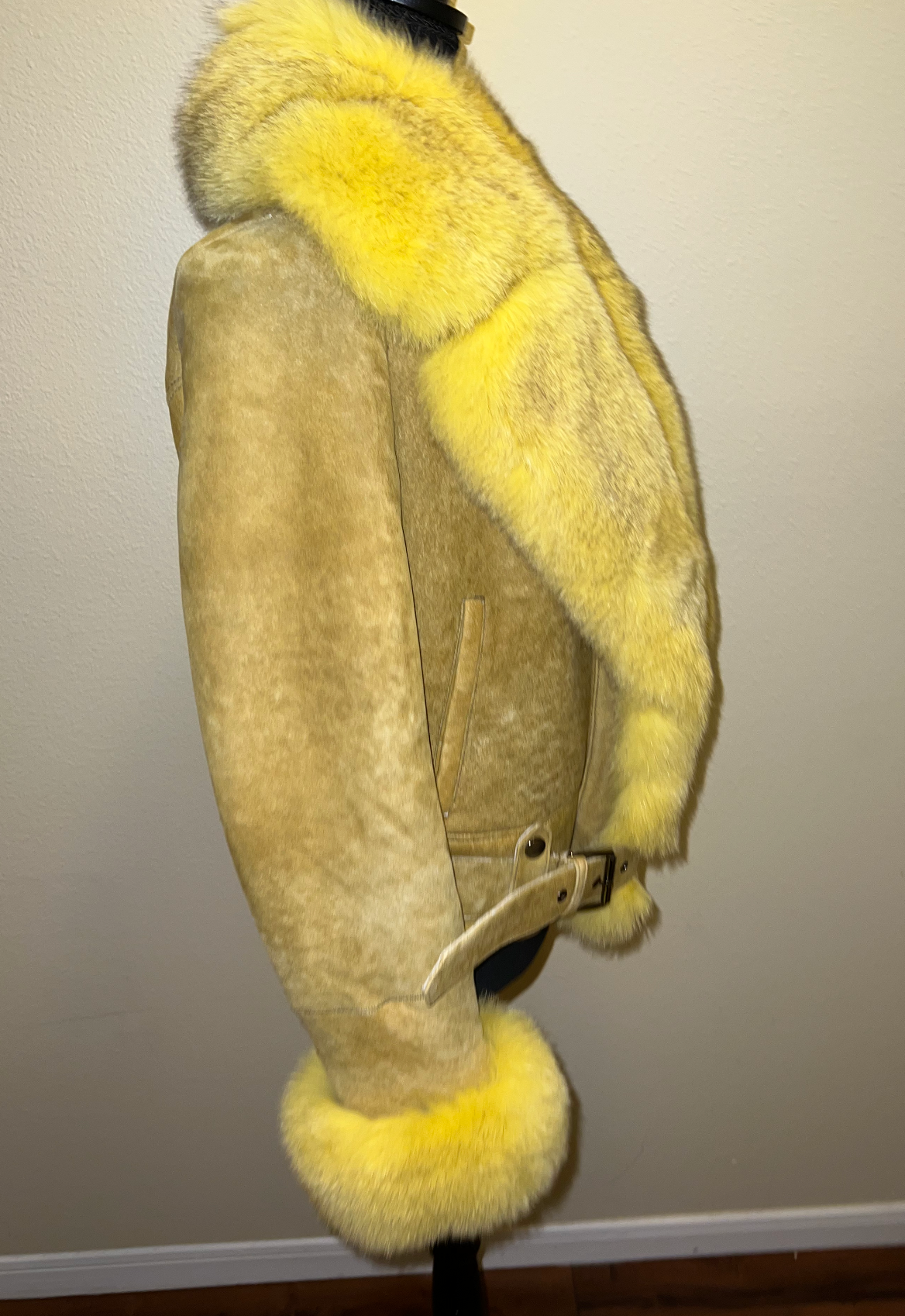 Size S: Amina Mustard Shearling