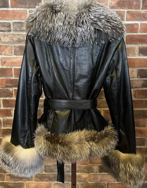 Multiple sizes: Leather with fox fur