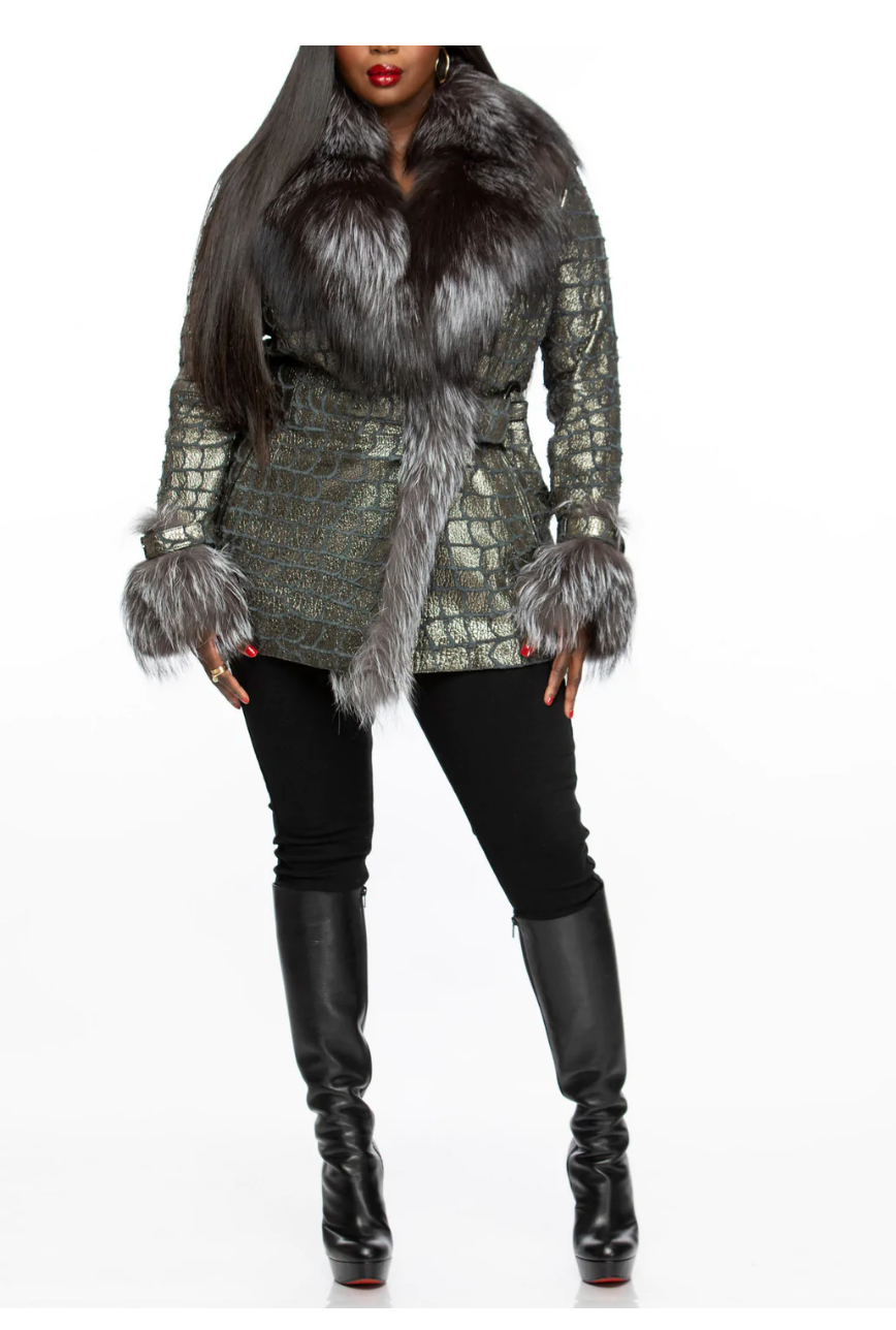 Size M: GiGi Suede and Silver Fox