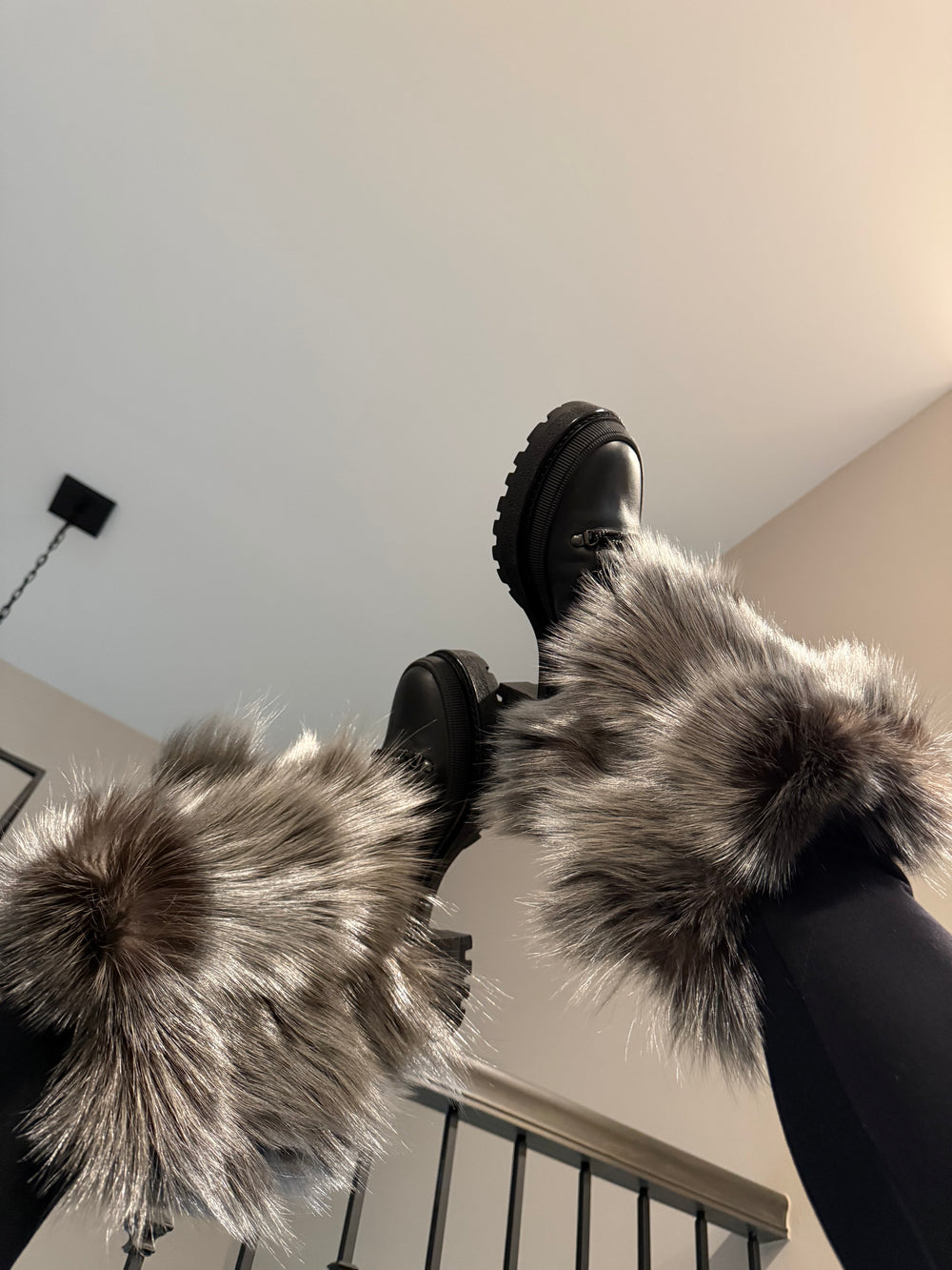 (Black) Dina Fox Fur Boots