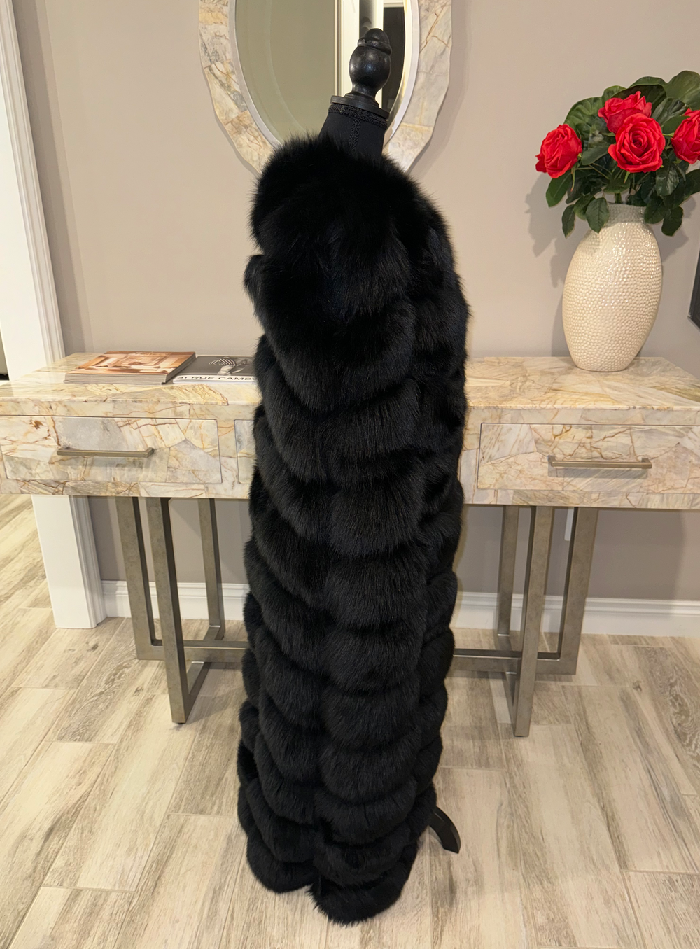 Size XXL: Gina vest in Black