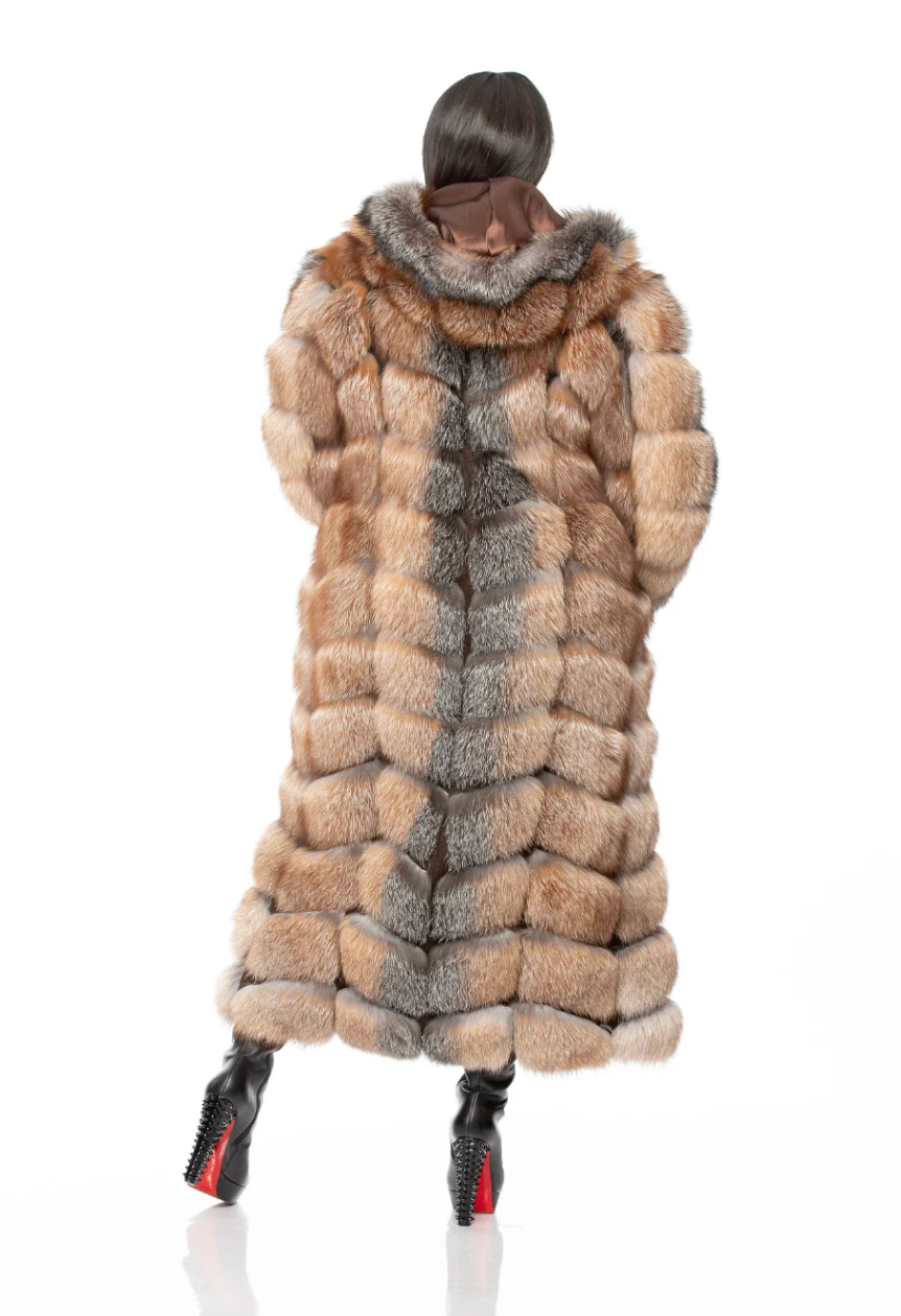 Size XL : Gina with detachable sleeves and hood crystal