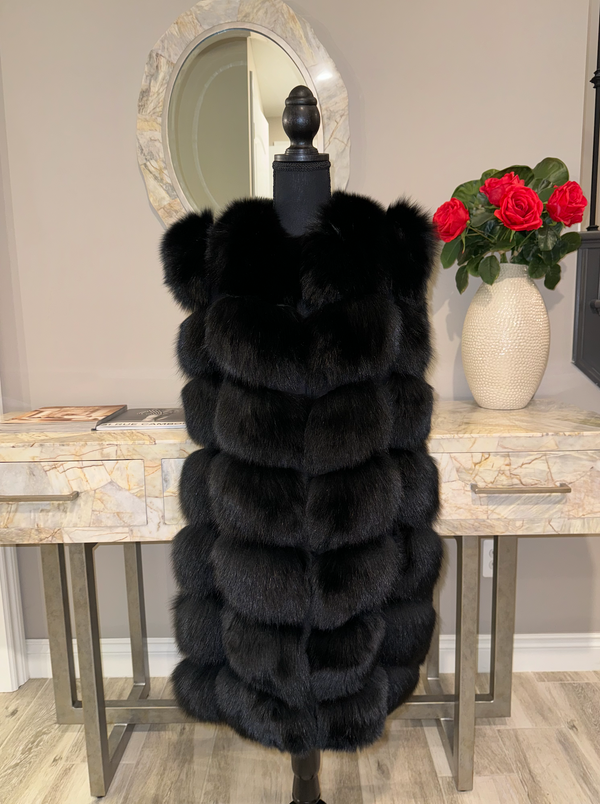 Sizes: S, L, XXL, and Plus size 1x Shirley Vest