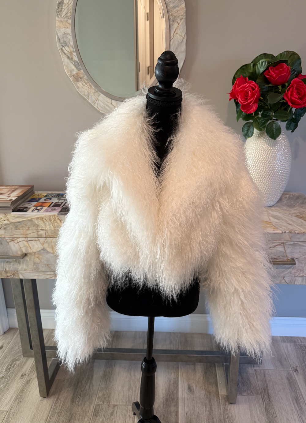 Size L White Mongolian