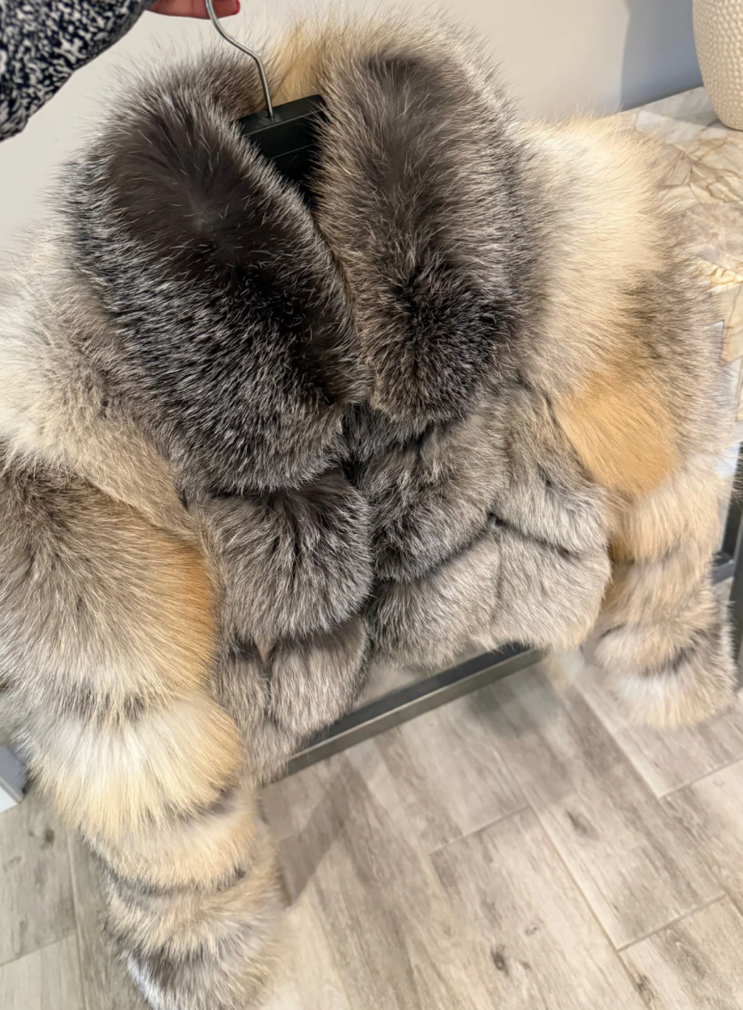 Best fits size XXL: Golden Island Chloe