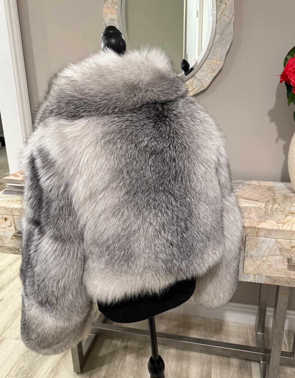 Size L Trinity Jacket in Ice Princess