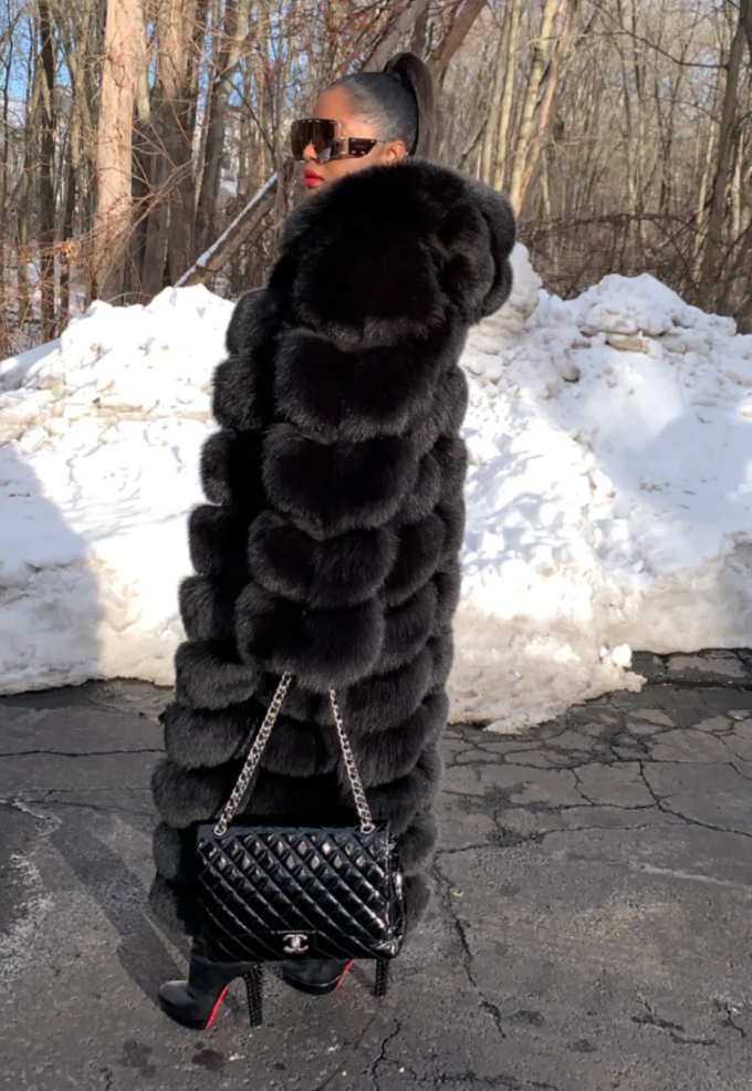 Size M : Gina Detachable Hood and Sleeve