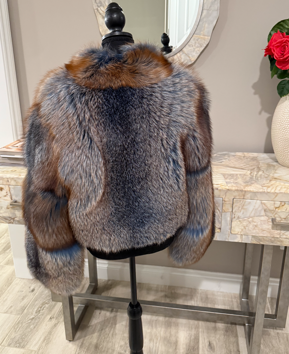 Size L: (Tara Jacket in Blue Verso)