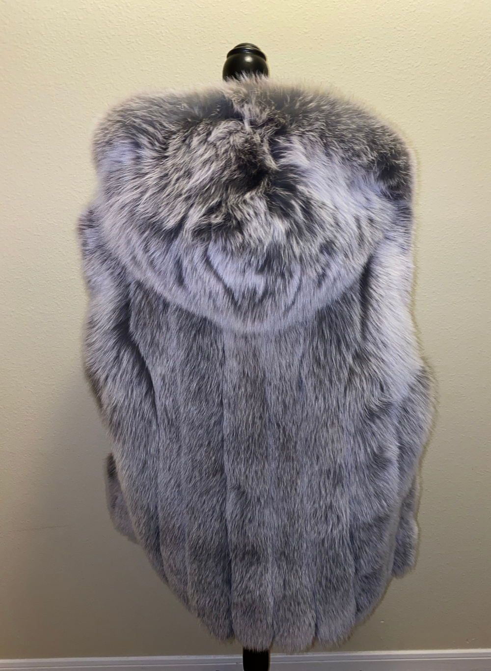 Plus Size 1x 2x . Hayden Fox Fur Vest The Fancy Success
