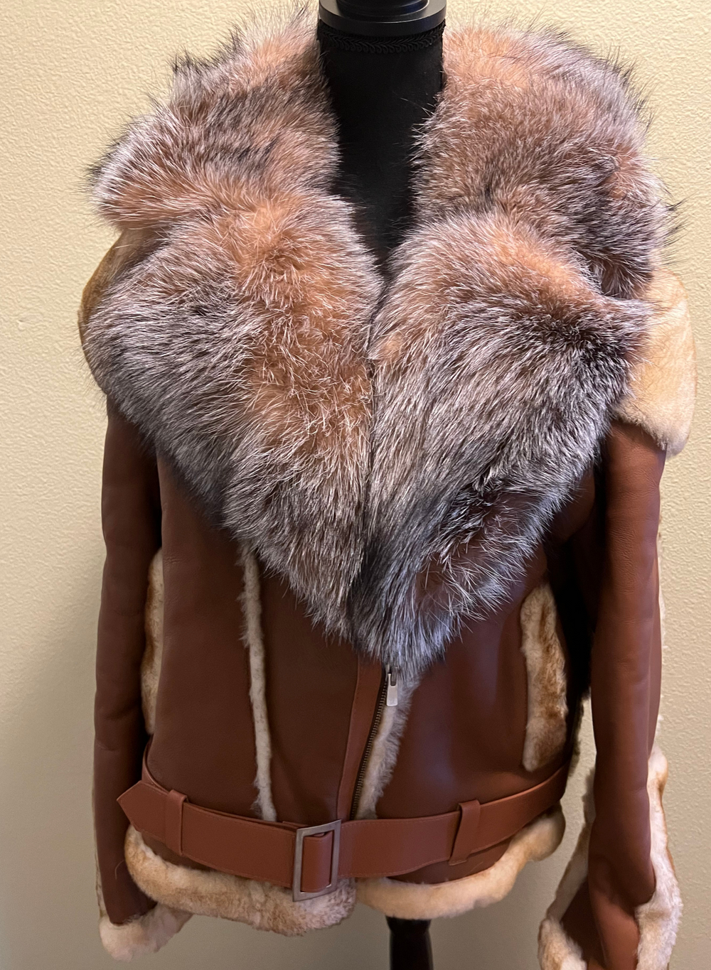Size XXL : Queen Shearling (no hood)
