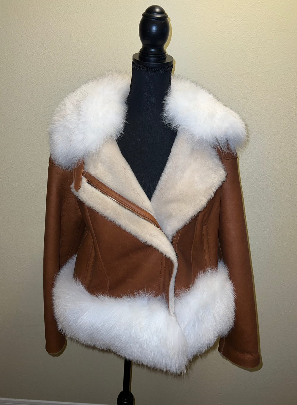 Size L : Shearling with white fox fur