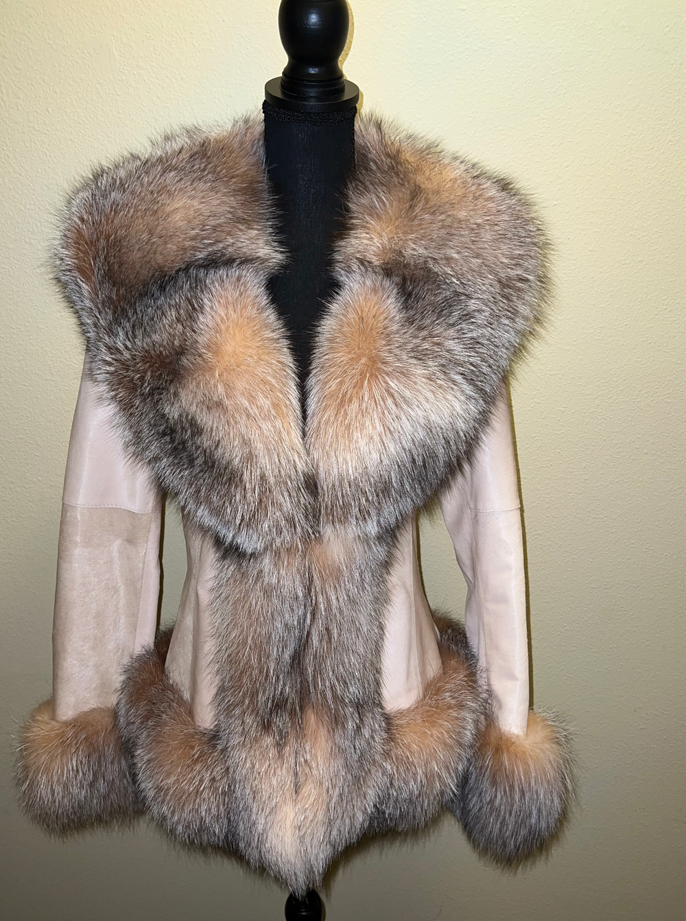 Size M: Crystal Fox fur and pony hair
