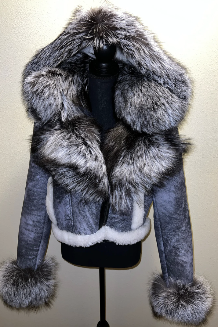 Size L: Cropped shearling w/ silver fox fur