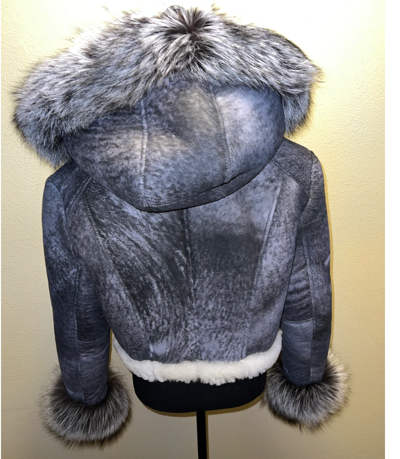 Size L: Cropped shearling w/ silver fox fur