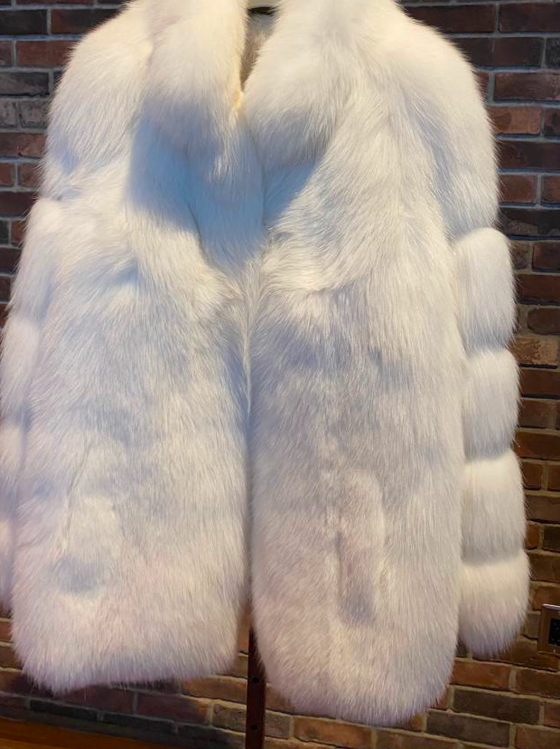 Size XL: White Fox Fur