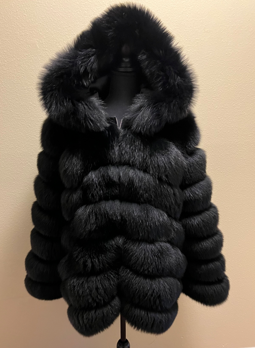 Size XL: Black Fur (Detachable Sleeves Detachable Hood)