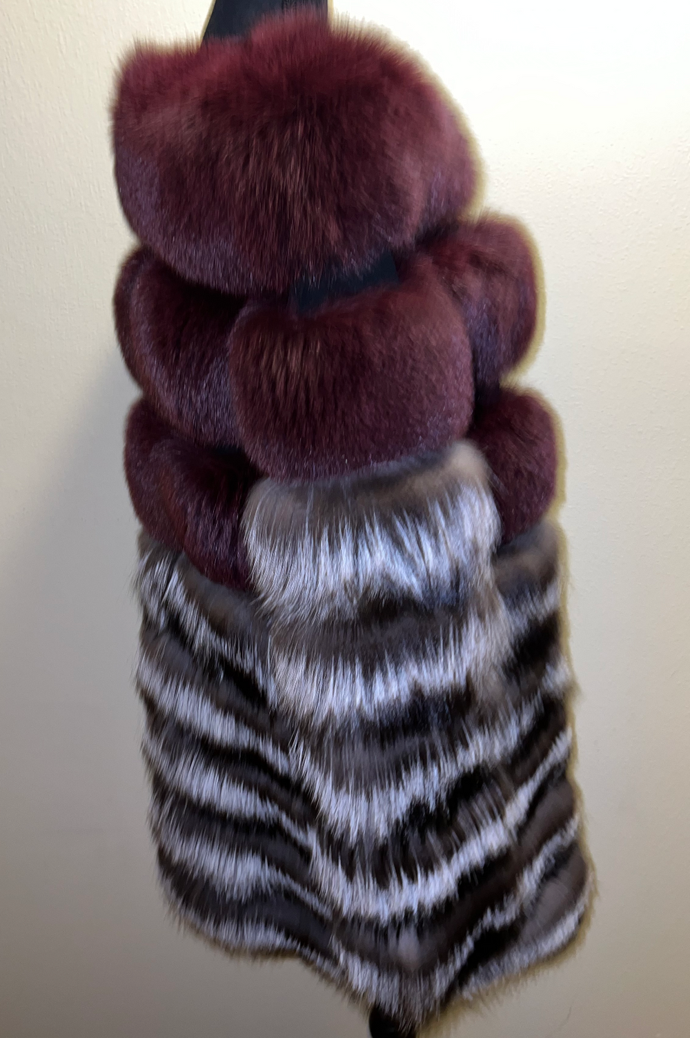 Size M burgundy and grey fox fur
