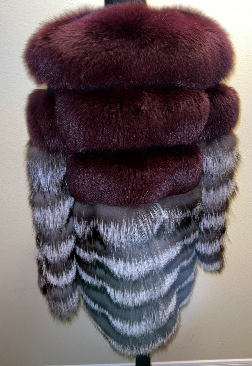 Size M burgundy and grey fox fur