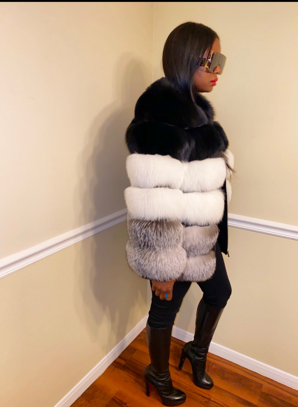 Size M Tricolor Fox Fur Coat